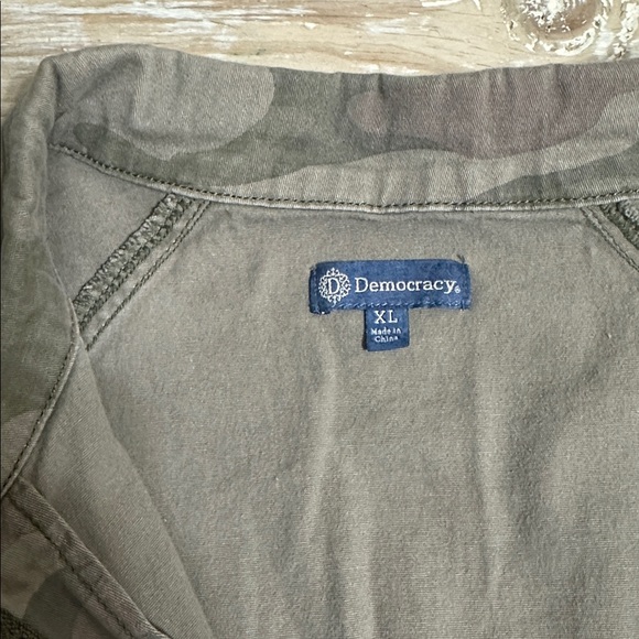 Democracy Women's Retro Bomber Utility Coat Zip/Snap Front Light Camo Jacket XL - Picture 3 of 8